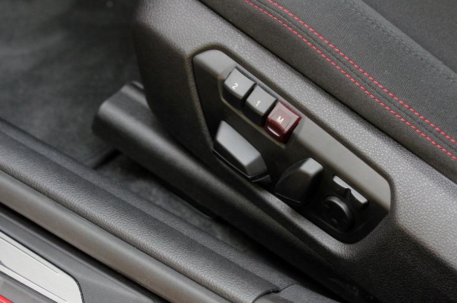  BMW 1-Series 5-Door 2012 года  (фото 13 из 57)